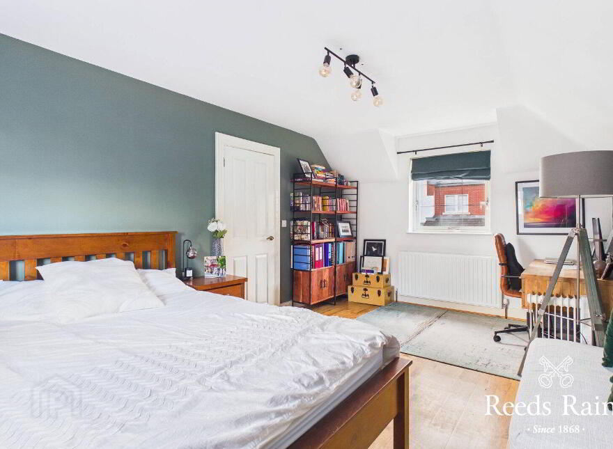1 Burghley Mews, Belfast, BT5 7GX