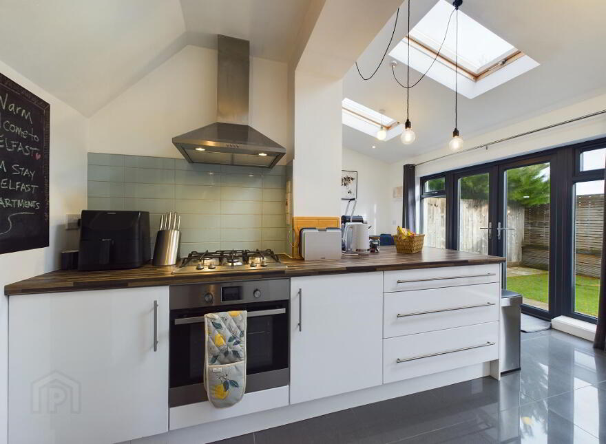 32 Millar Street, Belfast, BT6 8JZ