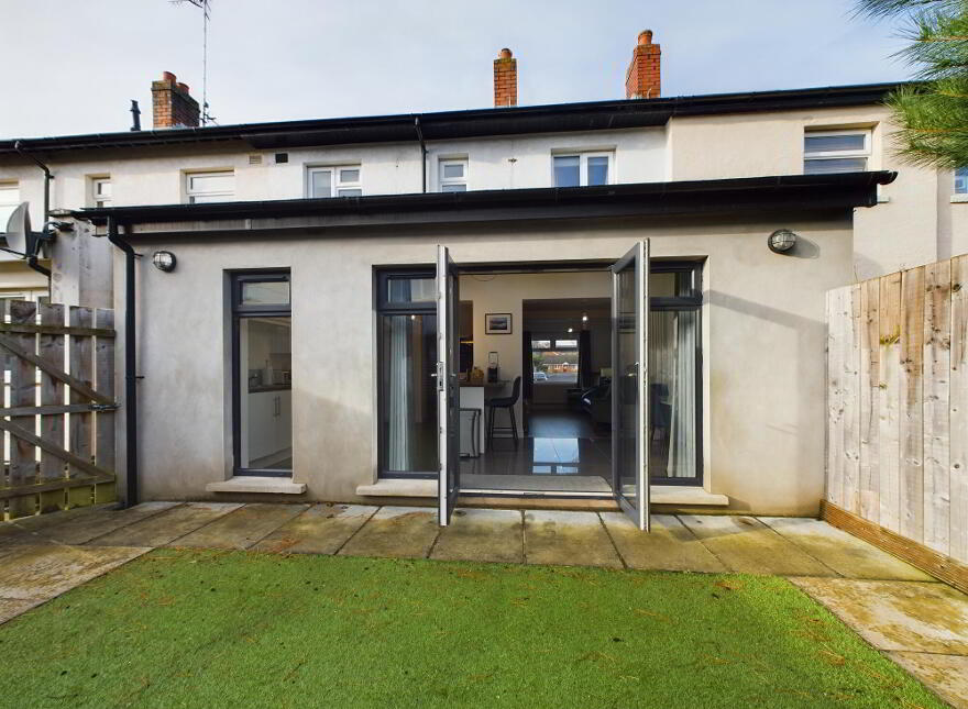 32 Millar Street, Belfast, BT6 8JZ