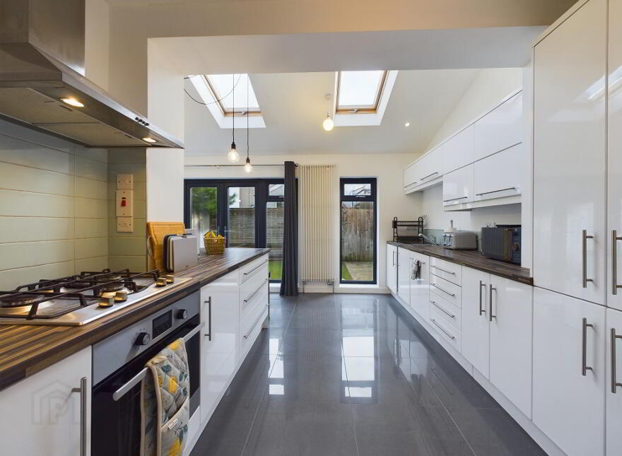 32 Millar Street, Belfast, BT6 8JZ