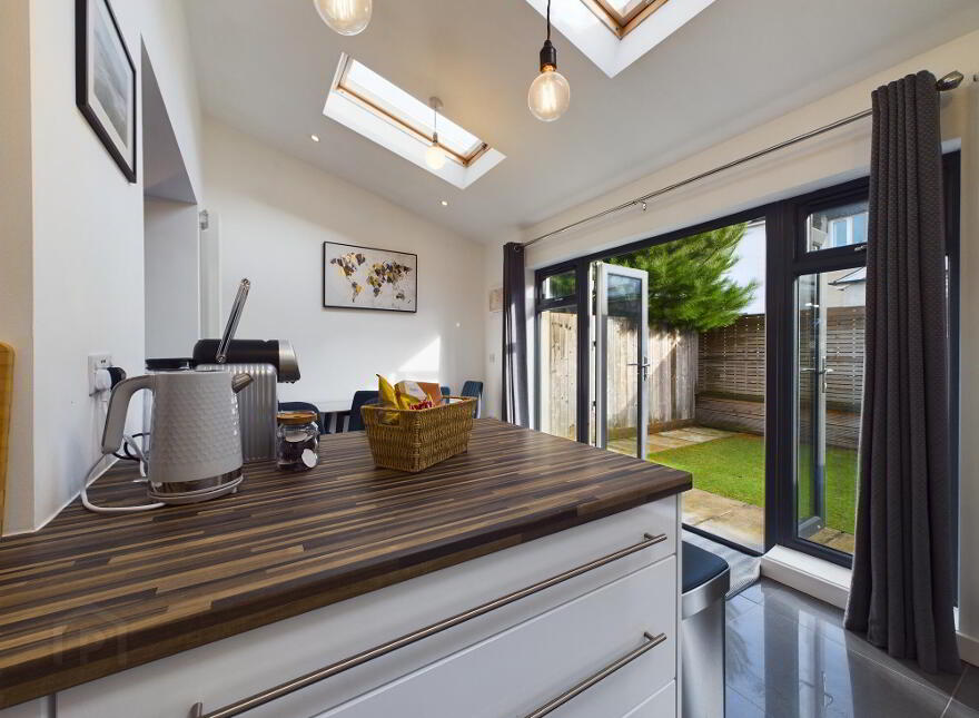 32 Millar Street, Belfast, BT6 8JZ