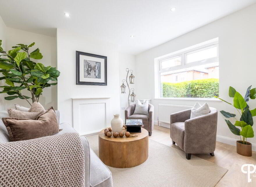 24 Whitehall Gardens, Belfast, BT7 3GW