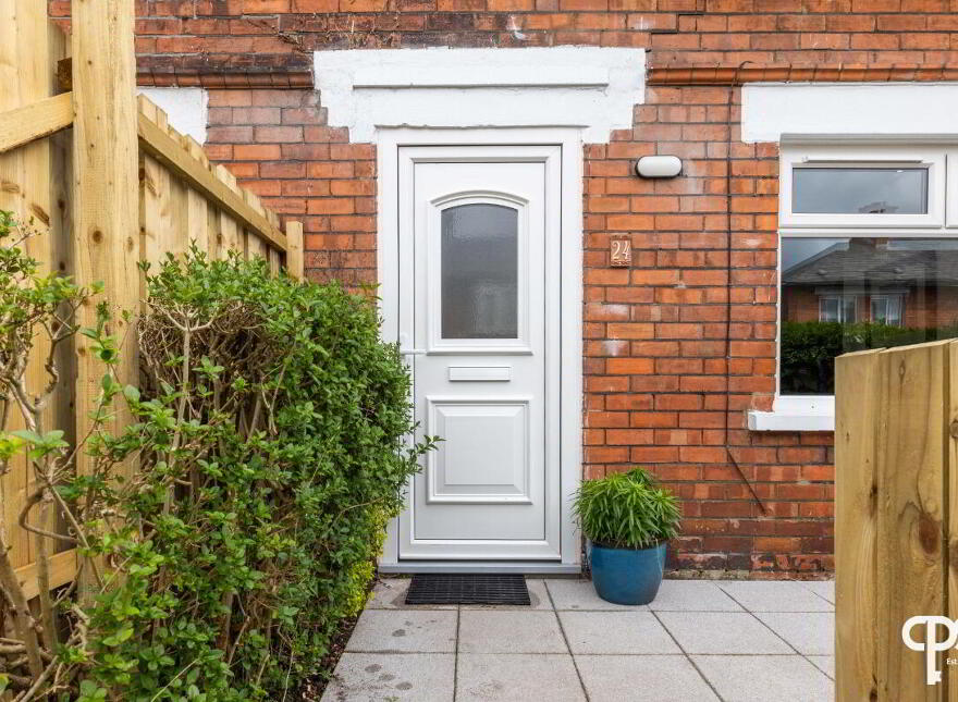 24 Whitehall Gardens, Belfast, BT7 3GW
