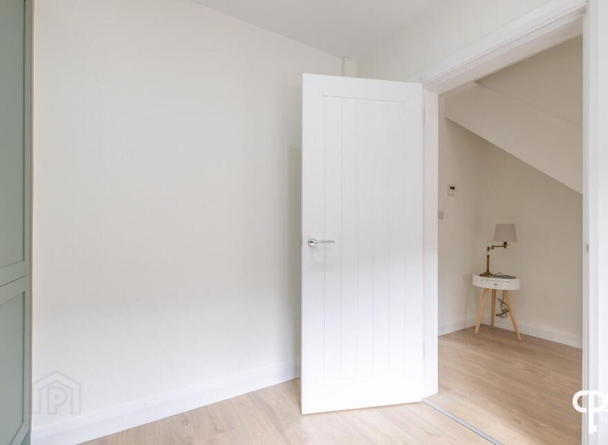 24 Whitehall Gardens, Belfast, BT7 3GW