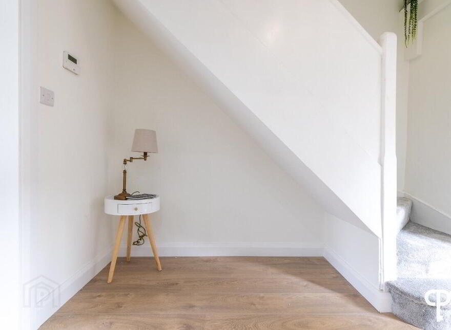 24 Whitehall Gardens, Belfast, BT7 3GW