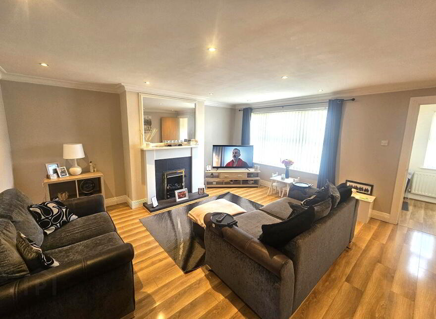16 Oakfield Mews, L'Derry, BT48 8SN
