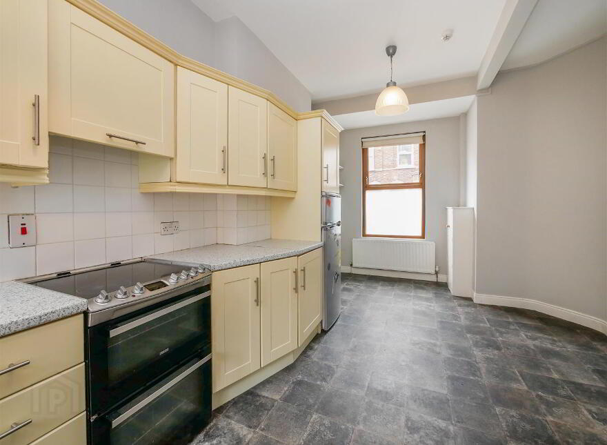 2 Rushfield Avenue, Ormeau Road, Belfast, BT7 3FP