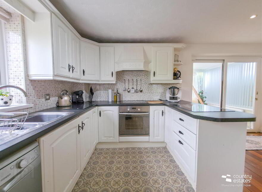 133 Victoria Road, Carrickfergus, BT38 7JP