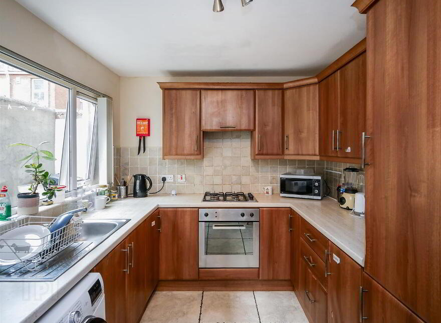 65 Haypark Avenue, Ormeau Road, Belfast, BT7 3FE