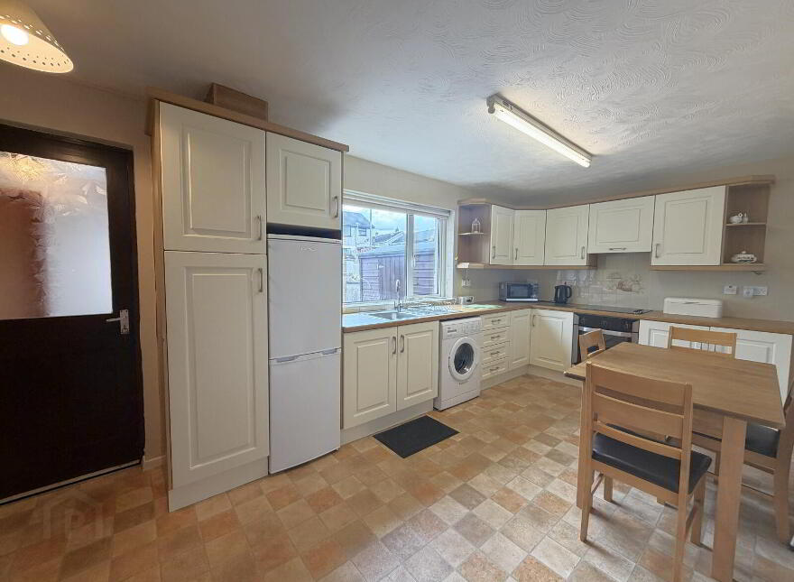 6 Fernwood Park, Antrim, BT41 1QF