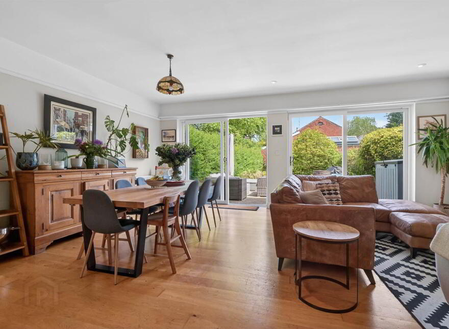 60 Balmoral Avenue, Belfast, BT9 6NY