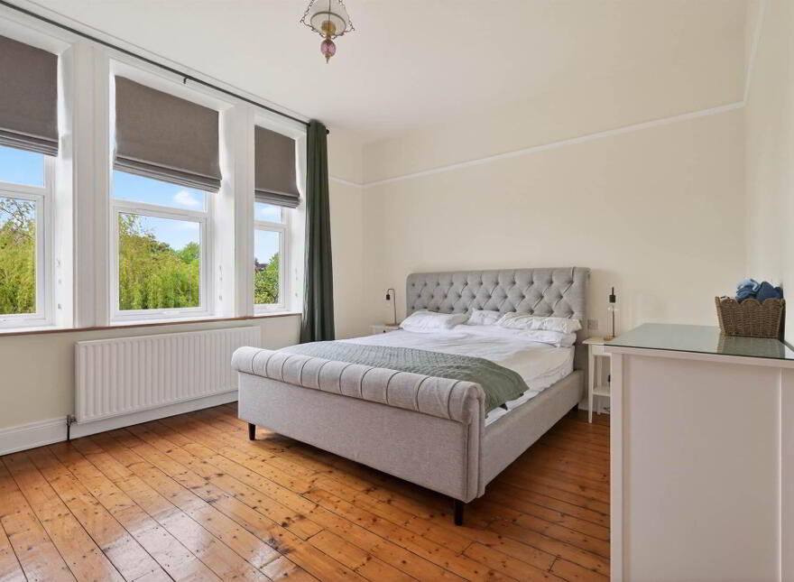 60 Balmoral Avenue, Belfast, BT9 6NY