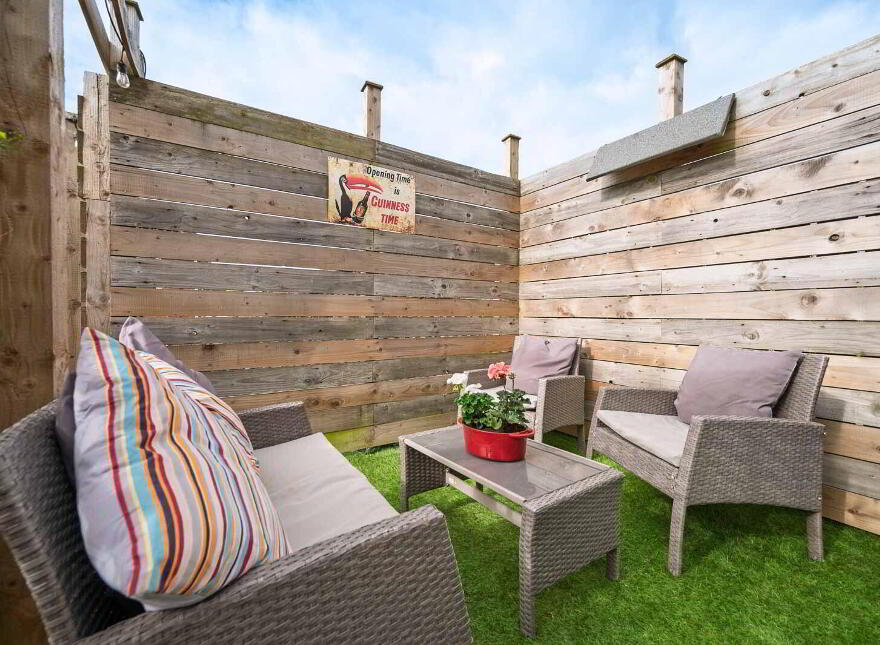 61 Orangefield Road, Belfast, BT5 6DD