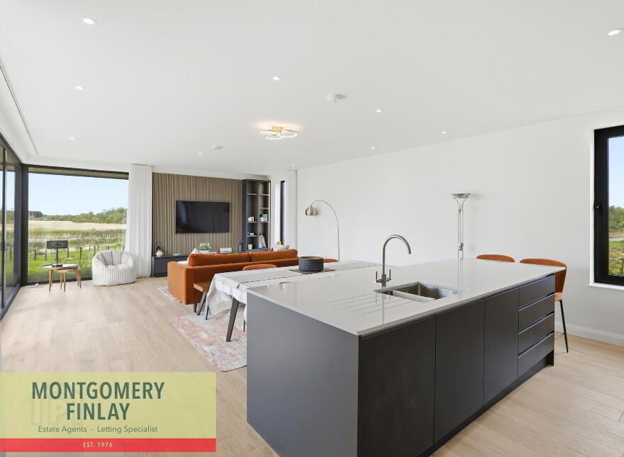 11 Derryad Country Park, Enniskillen, Lisnaskea, BT92 0GP