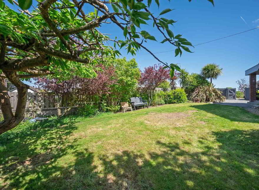 4 Grange Avenue, Bangor, BT20 3QF