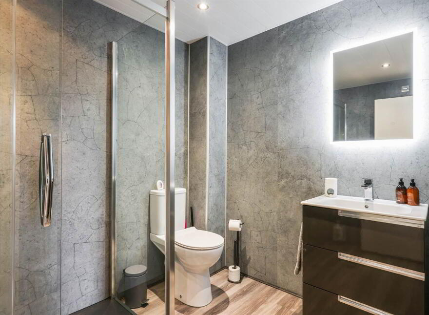 Apt 4, 19 The Walled Garden, Circular Road, Belfast, BT4 2WG