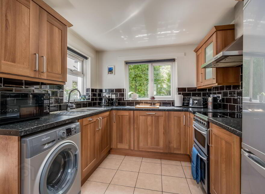23 Ravenhill Crescent, Belfast, BT6 8JU