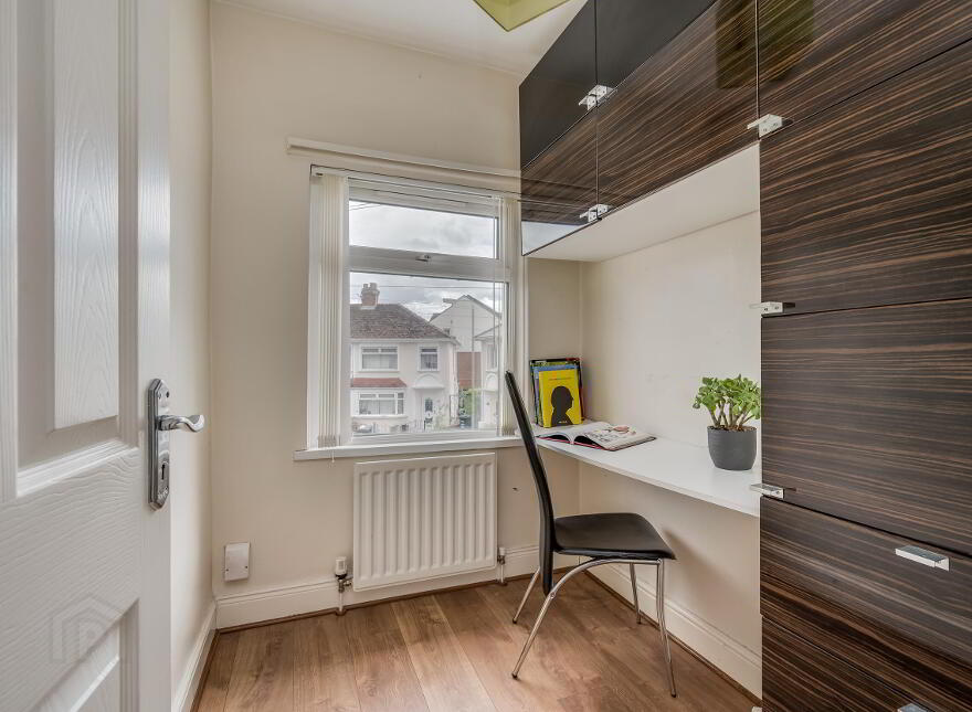 23 Ravenhill Crescent, Belfast, BT6 8JU