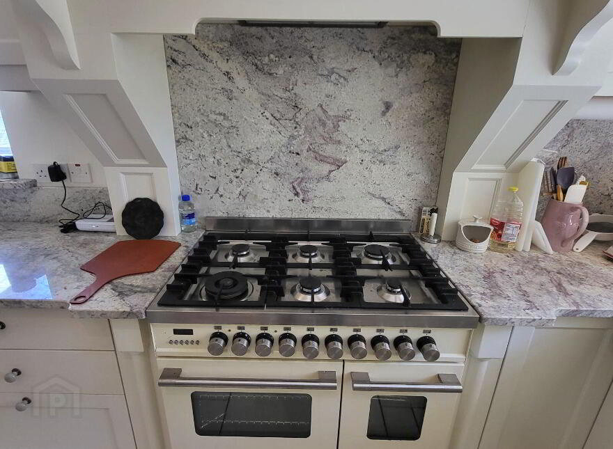 Aroddy, Foxfield, Gorvagh, N41PC04