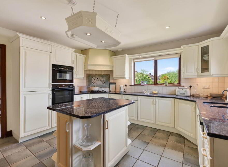 6 Avonvale, Belfast, BT4 2WA