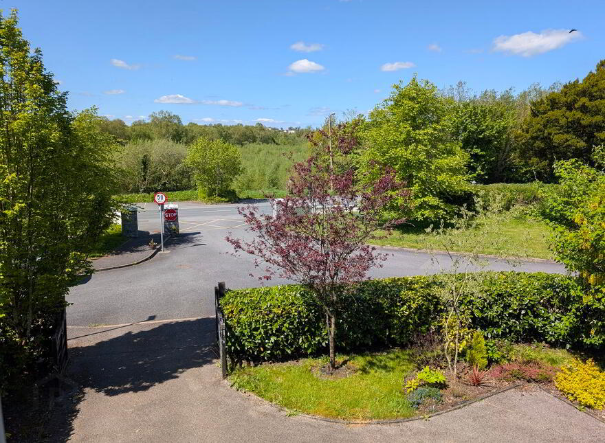 1 Church Manor, Carrigallen, H12XR27