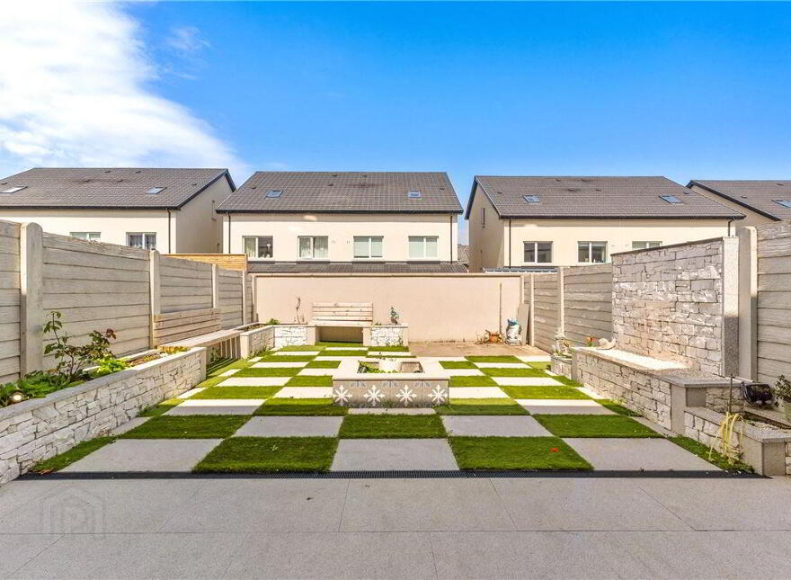 20 Clay Farm Green, Leopardstown, Dublin, D18X5FD