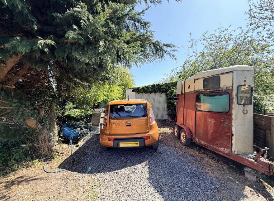 1 & 2 Hillview Terrace, Banbridge, BT32 4DH