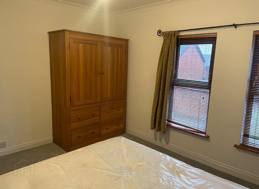 2 Whitehall Parade, Ormeau Road - AVAILABLE 1st JUNE, Belfast, BT7 3GX