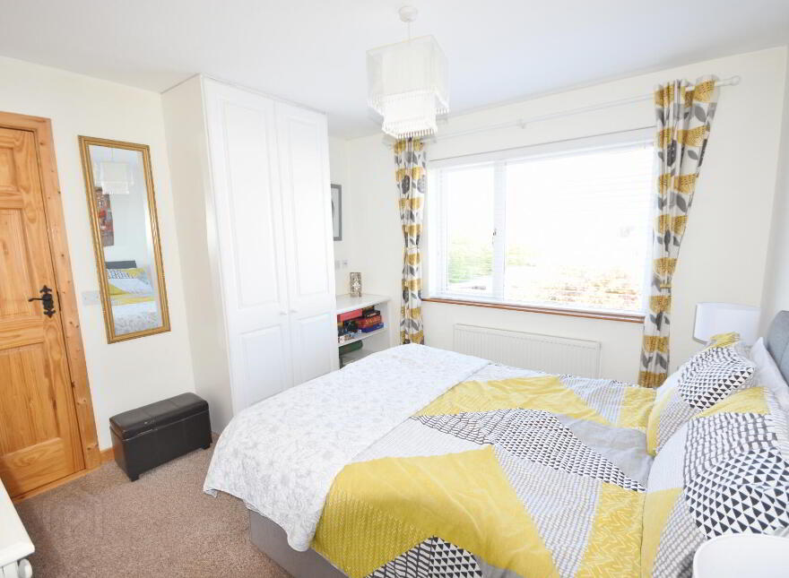 81 Arraview, Newcastle West, V42V327