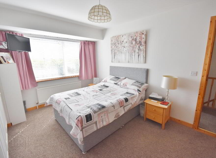 81 Arraview, Newcastle West, V42V327