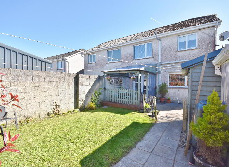 81 Arraview, Newcastle West, V42V327