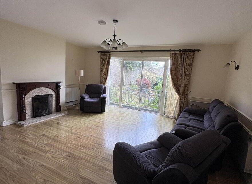 8 Saint Anne`s Court, Anne Street, Dundalk, A91YA24
