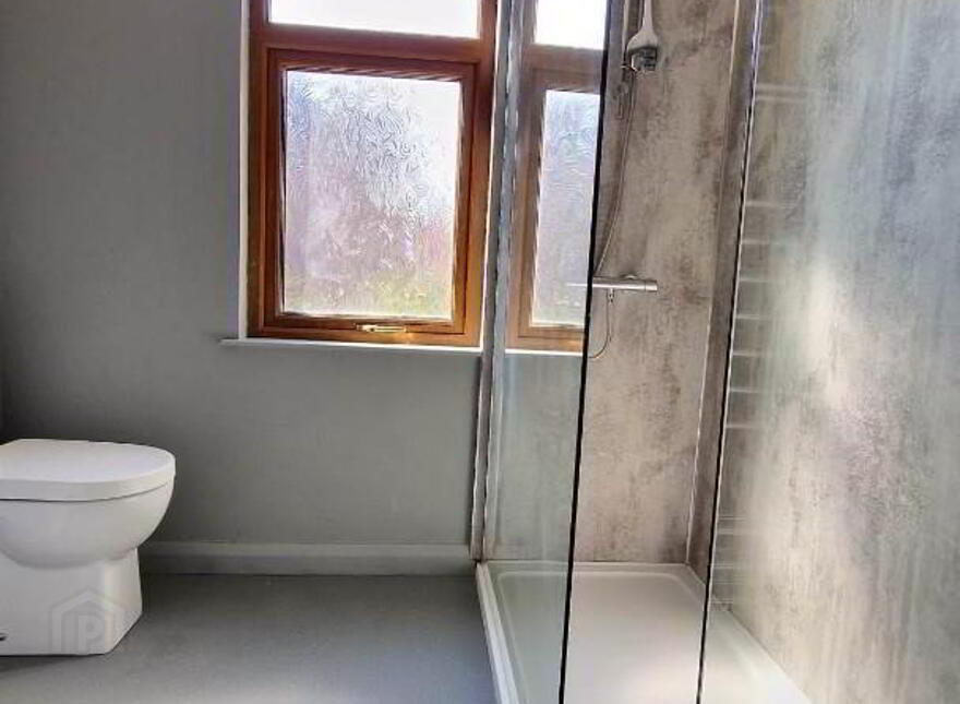 Room 1, 33 Clifton Drive, Belfast, BT14 6LG