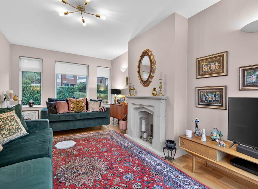 9 Hillside Drive, Stranmillis, Belfast, BT9 5EJ