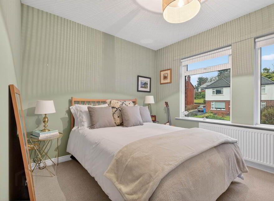 9 Hillside Drive, Stranmillis, Belfast, BT9 5EJ