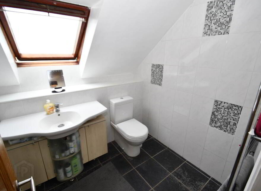 65 Garnock Hill, Blacks Road, Belfast, BT10 0AW