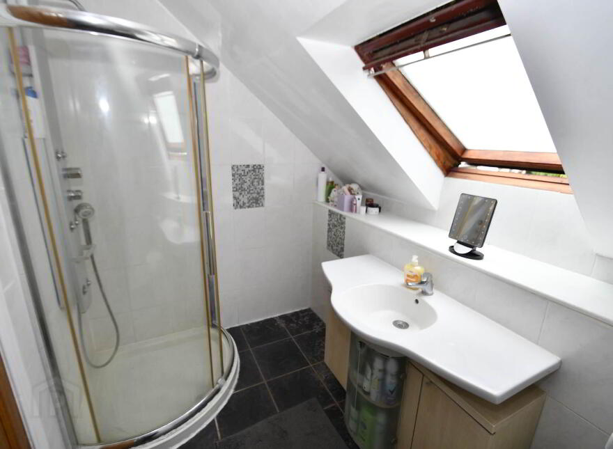 65 Garnock Hill, Blacks Road, Belfast, BT10 0AW