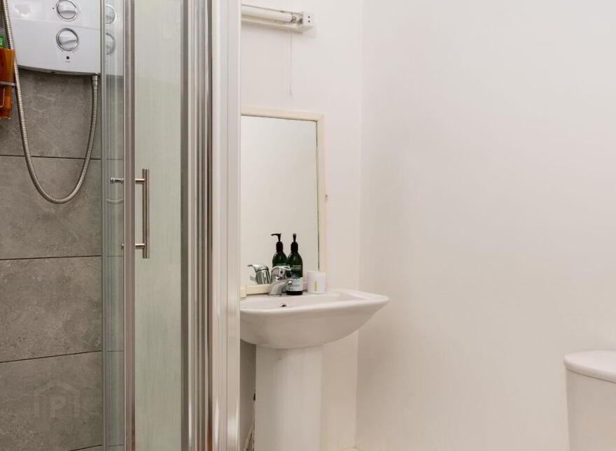 Apartment 201 Northgate House Cork City Centre, Cork City Centre, T12W659