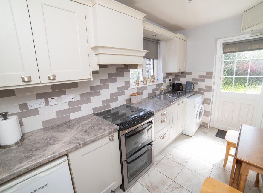 5 Canon Sheehan Place, Doneraile, P51VH63