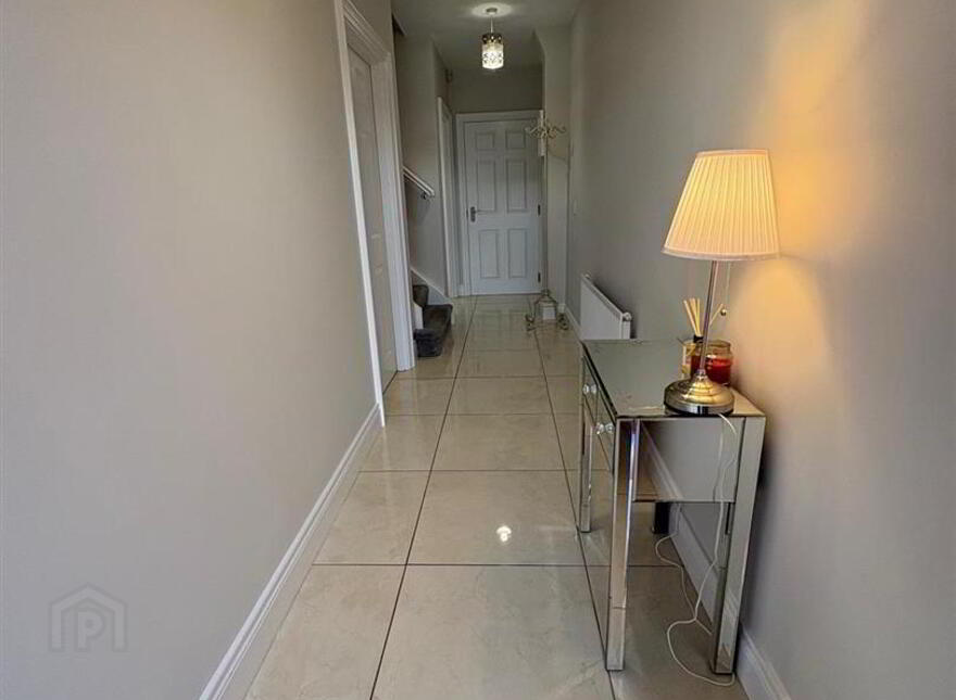 15 Meadow Crescent, Off Magheralave Road, Lisburn, BT28 3RN