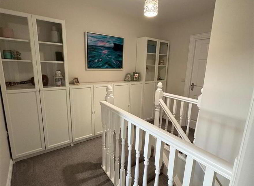 15 Meadow Crescent, Off Magheralave Road, Lisburn, BT28 3RN