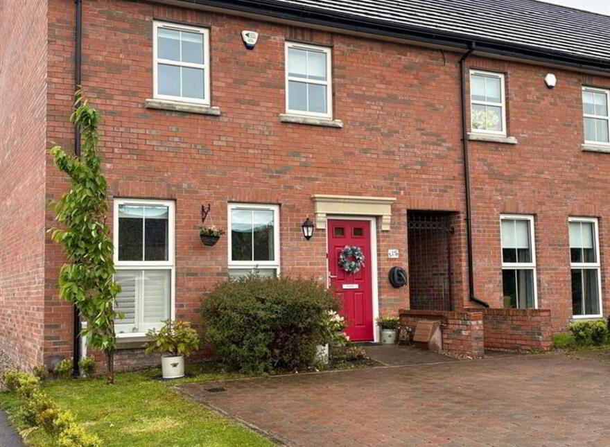 15 Meadow Crescent, Off Magheralave Road, Lisburn, BT28 3RN