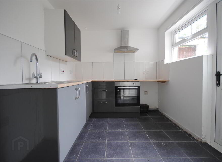 262 Donegall Avenue, Belfast, BT12 6LU