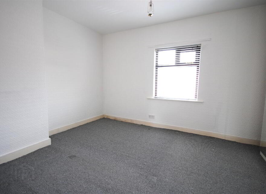 242 Donegall Avenue, Belfast, BT12 6LU