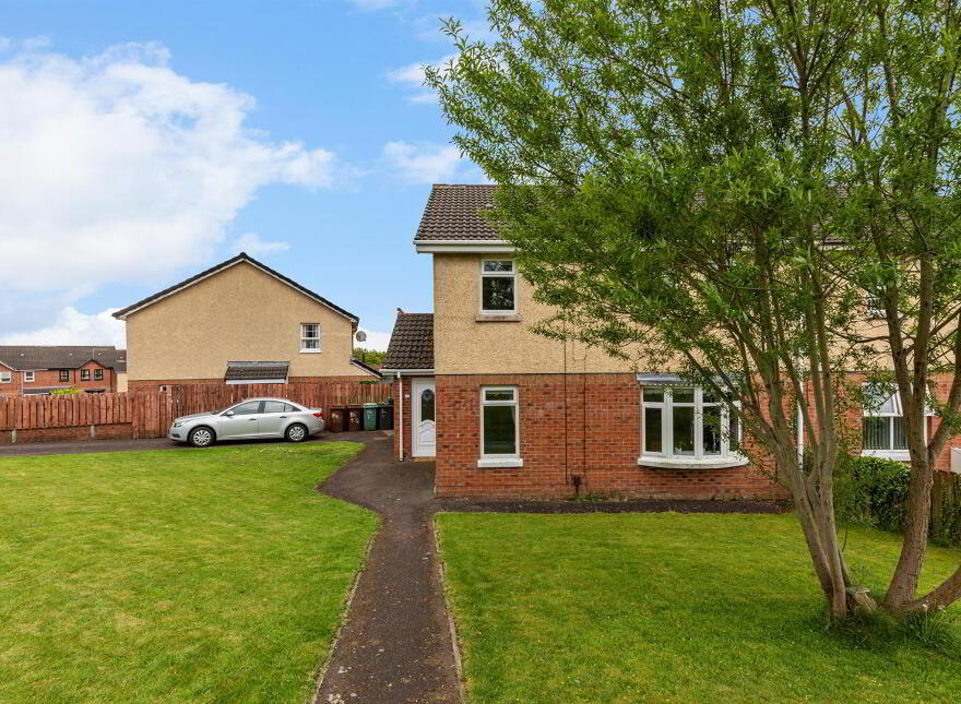 14 Teeling Grove, Dunmurry, Belfast, BT17 0XL