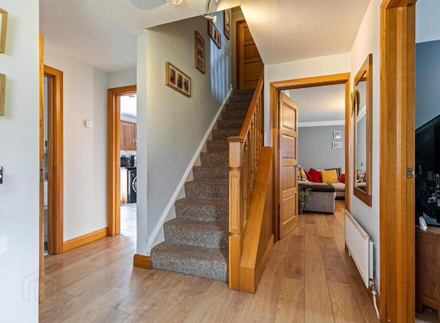 14 Teeling Grove, Dunmurry, Belfast, BT17 0XL
