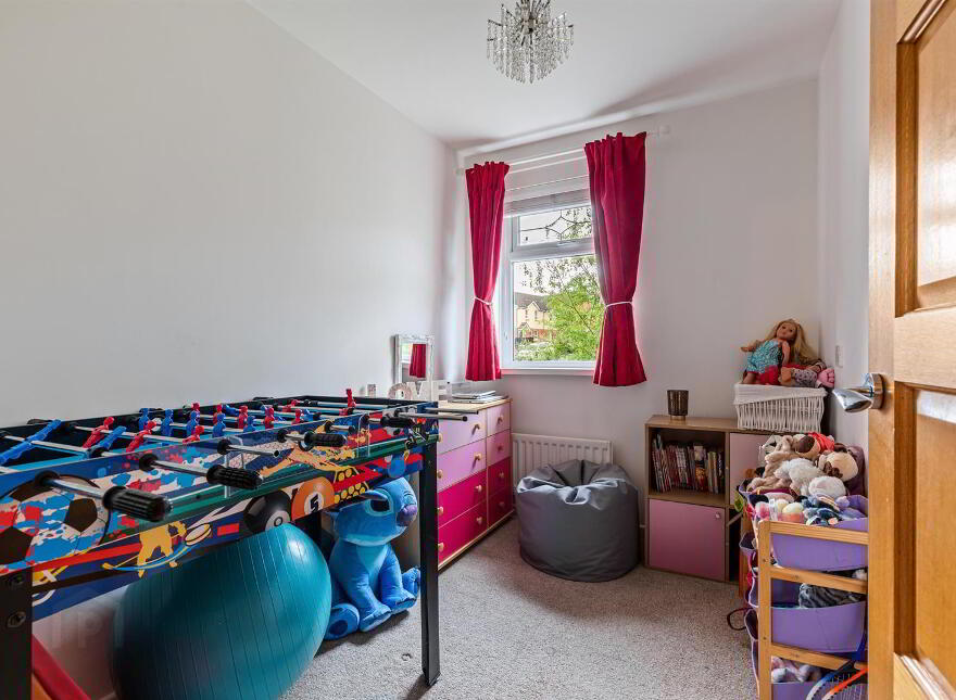 14 Teeling Grove, Dunmurry, Belfast, BT17 0XL