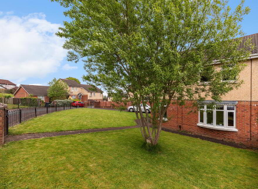 14 Teeling Grove, Dunmurry, Belfast, BT17 0XL