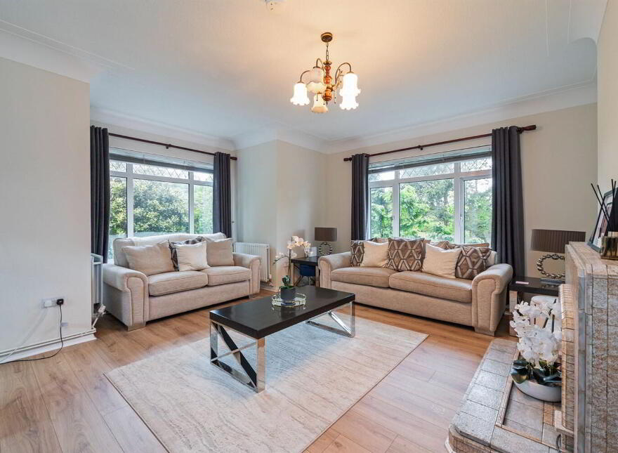142 Upper Malone Road, Belfast, BT9 5PE