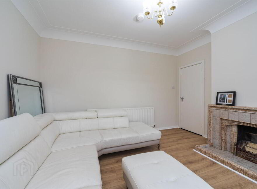 142 Upper Malone Road, Belfast, BT9 5PE